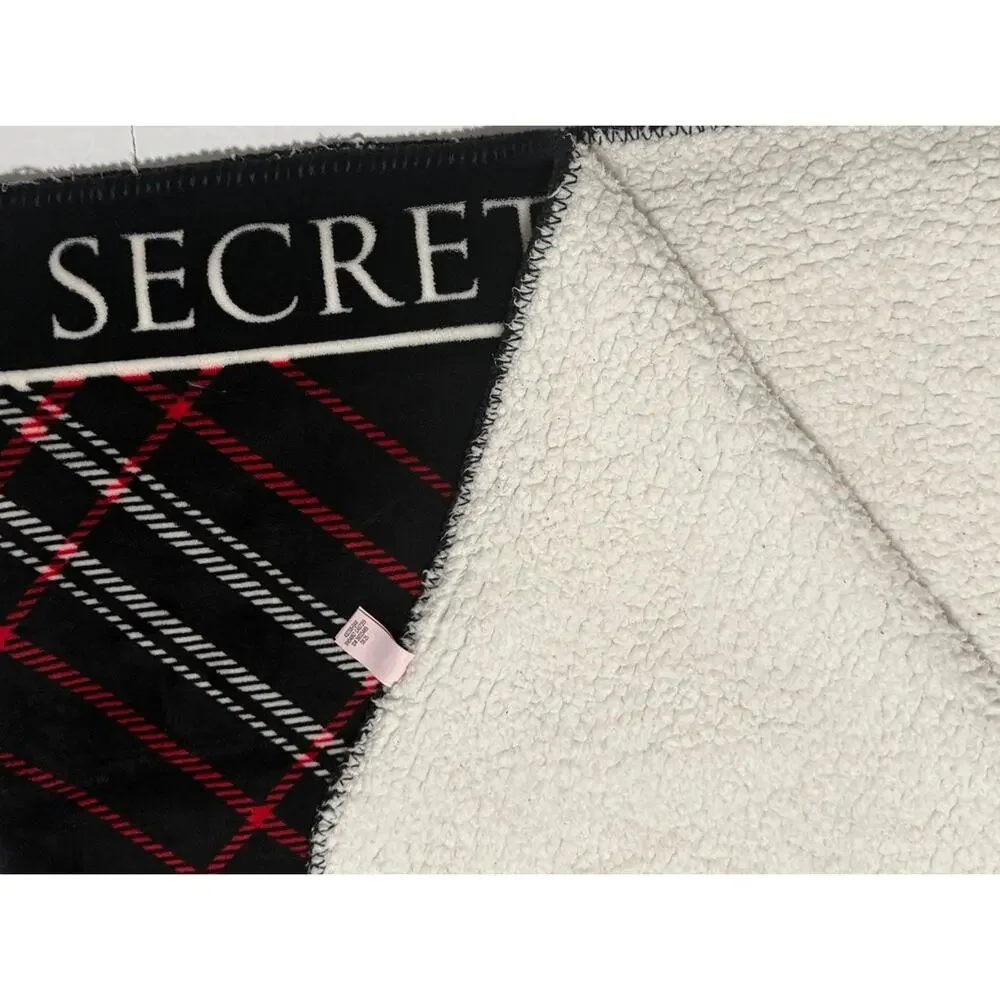 Victorias Secret Reversible Fleece Faux Shearling Blanket Black Red White Throw